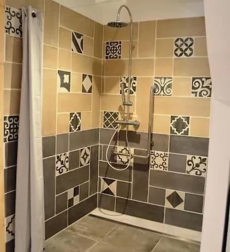 Grand Ecologique A La Campagne Et Accessible